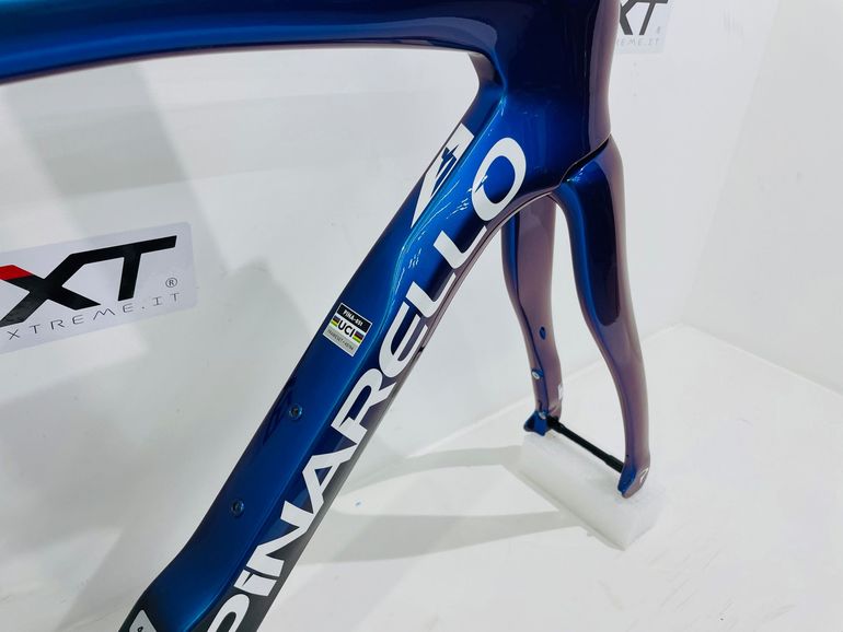 Used Pinarello DOGMA F LUXTER BLUE SHINY 46.5 Frameset 2026 Road & Gravel, Blue — image 4 of 6