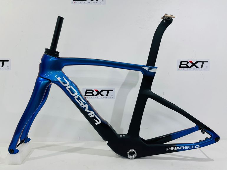Used Pinarello DOGMA F LUXTER BLUE SHINY 46.5 Frameset 2026 Road & Gravel, Blue — image 2 of 6