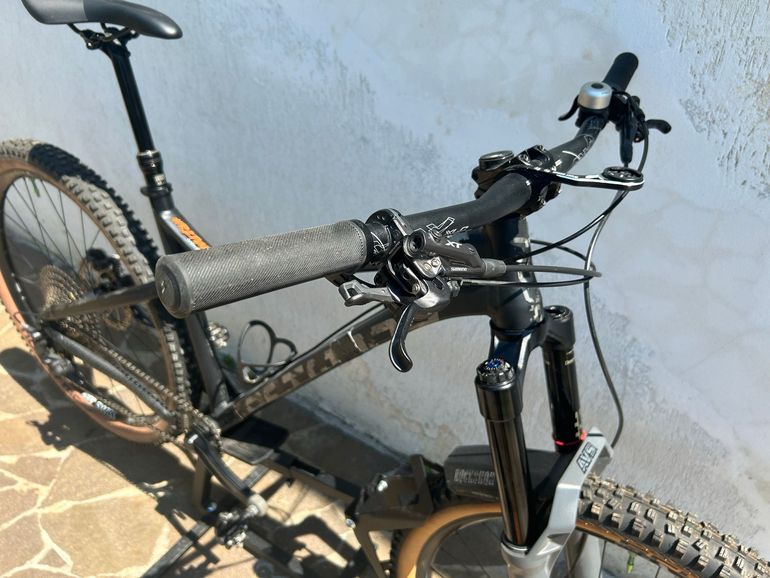 Used Dartmoor Primal Shimano Deore XT 2023 Mountainbike, Black — image 6 of 7