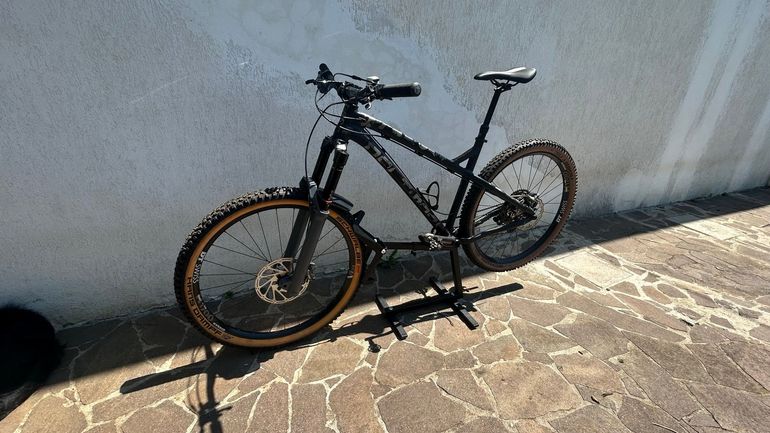 Used Dartmoor Primal Shimano Deore XT 2023 Mountainbike, Black — image 2 of 7