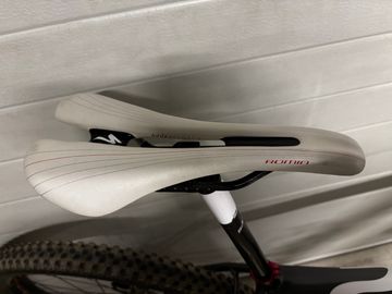 Used Cannondale FLASH 29ER 2013 Mountainbike, White — image 6 of 8