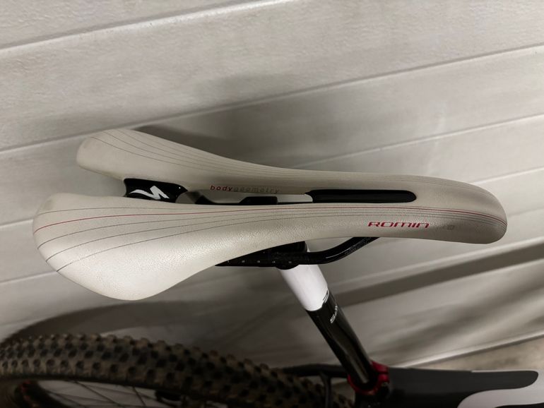 Used Cannondale FLASH 29ER 2013 Mountainbike, White — image 6 of 8