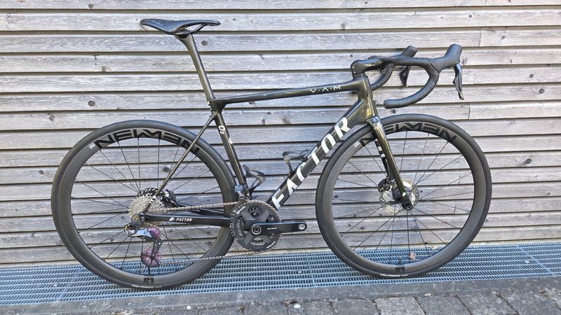 Used Factor O2 Shimano Ultegra Di2 2023 Road & Gravel, Black — image 1 of 9