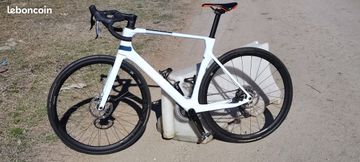 Tweedehands Cube Agree C62 Pro 2024 Road & Gravel — afbeelding 2 van 3
