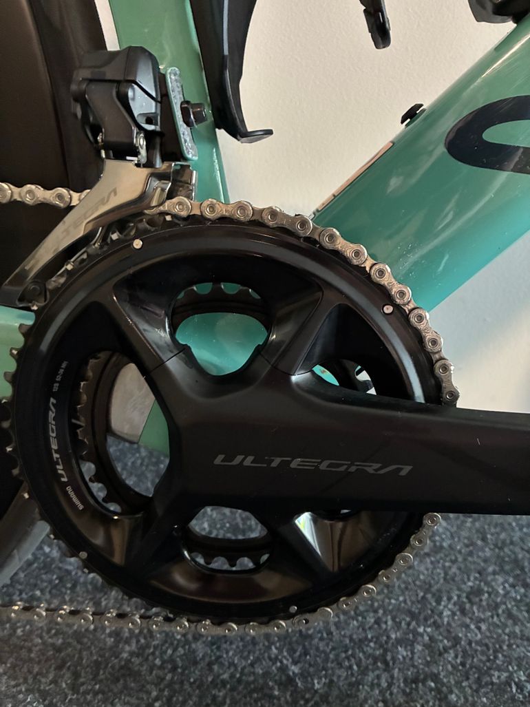 Used Canyon Aeroad CF SLX 8 Di2 2023 2023 Road & Gravel — image 3 of 8