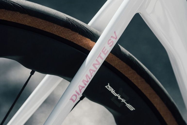 Used Basso Diamante SV Shimano Ultegra 8170 Di2 2025 2025 Road & Gravel — image 4 of 10