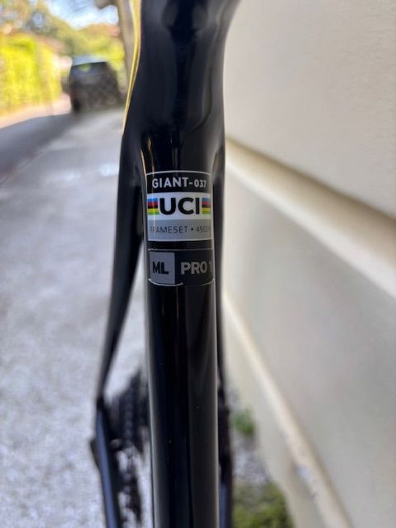 Used Giant TCR Advanced Pro 1 Di2 2025 2025 Road & Gravel — image 9 of 18