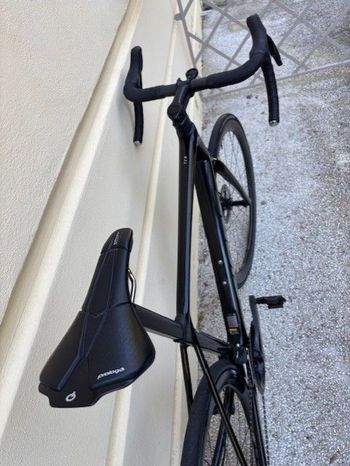 Used Giant TCR Advanced Pro 1 Di2 2025 2025 Road & Gravel — image 15 of 18