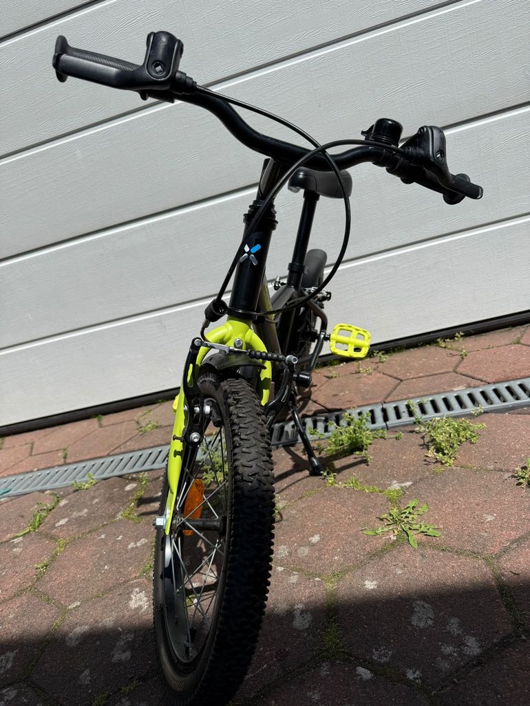 Used B’TWIN 16 Inch KIDS BIKE DARK HERO 500 4-6 YEARS OLD 2024 2024 Youth, Schwarz — image 2 of 6