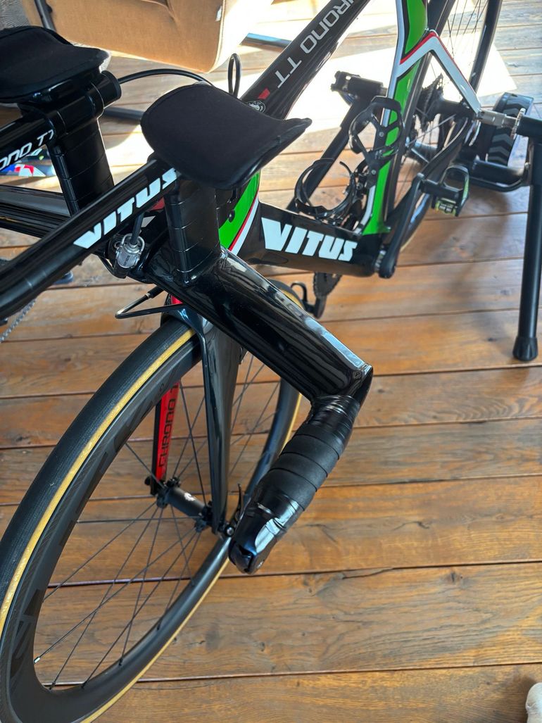 Used Vitus Vitus Custom Shimano Ultegra 2026 Road & Gravel, Black — image 17 of 18