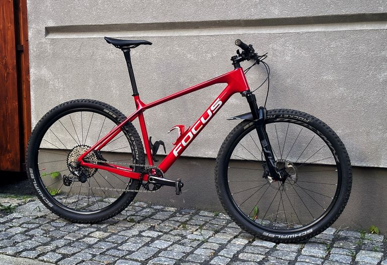 Used Focus Raven 8.8 2021 2021 Mountainbike, Red — image 1 of 8