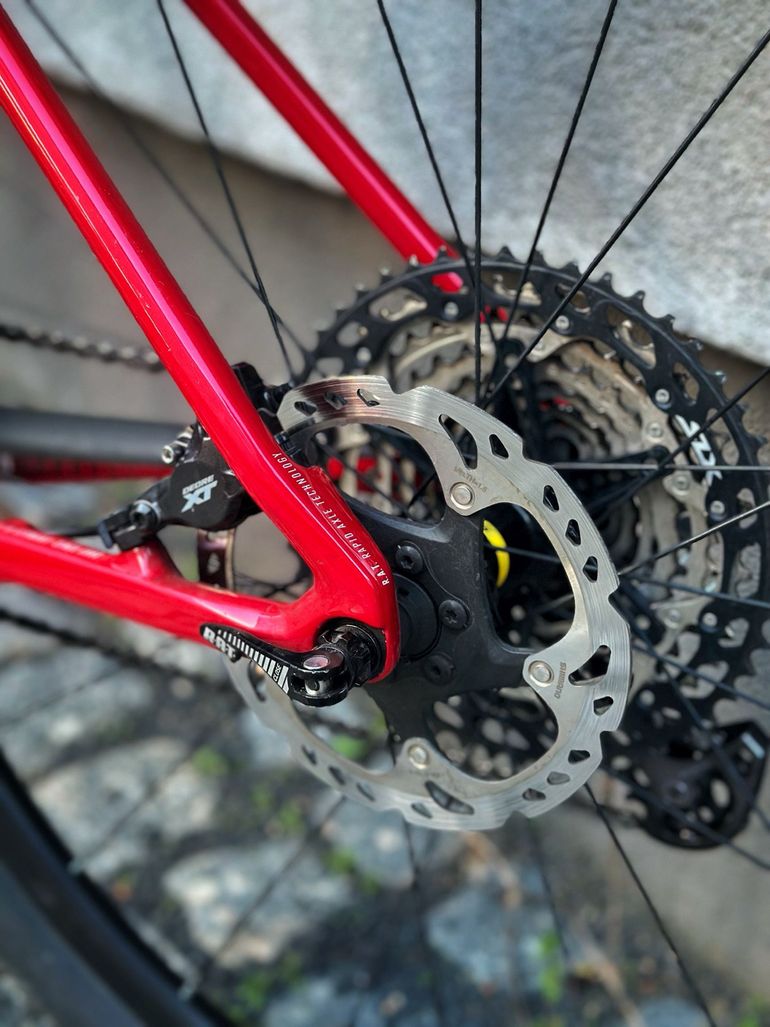 Used Focus Raven 8.8 2021 2021 Mountainbike, Red — image 6 of 8