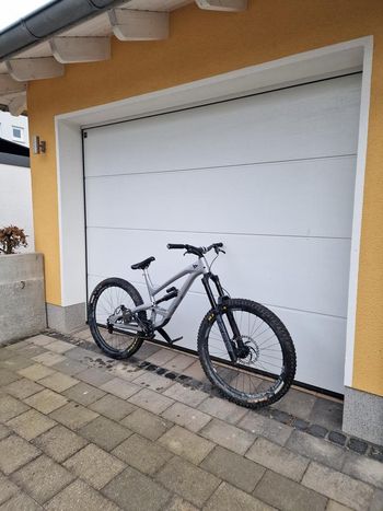 Used YT Industries YT Capra Core 1 2021 Gr L 2021 Mountainbike — image 12 of 15