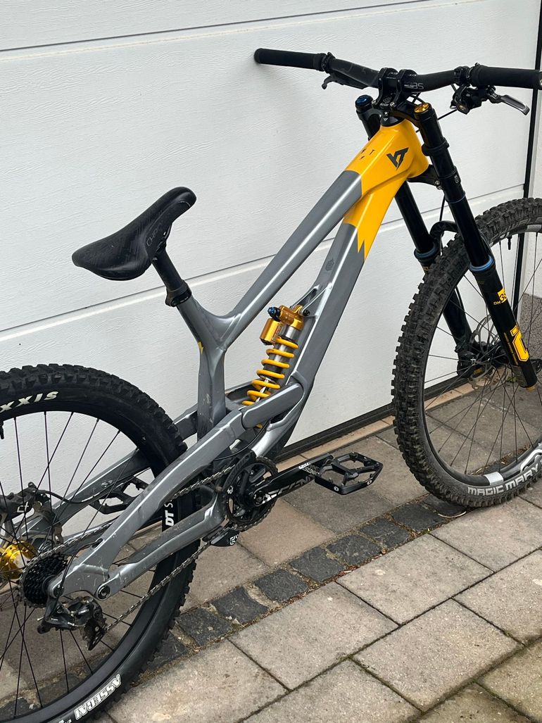 Used YT Industries YT Tues Uncaged 11 2023 XL 2023 Mountainbike, Light Gray — image 4 of 7