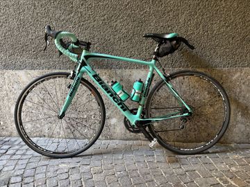Tweedehands Bianchi Intenso Veloce Compact 2014 2014 Road & Gravel — afbeelding 10 van 12