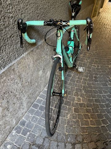 Tweedehands Bianchi Intenso Veloce Compact 2014 2014 Road & Gravel — afbeelding 11 van 12