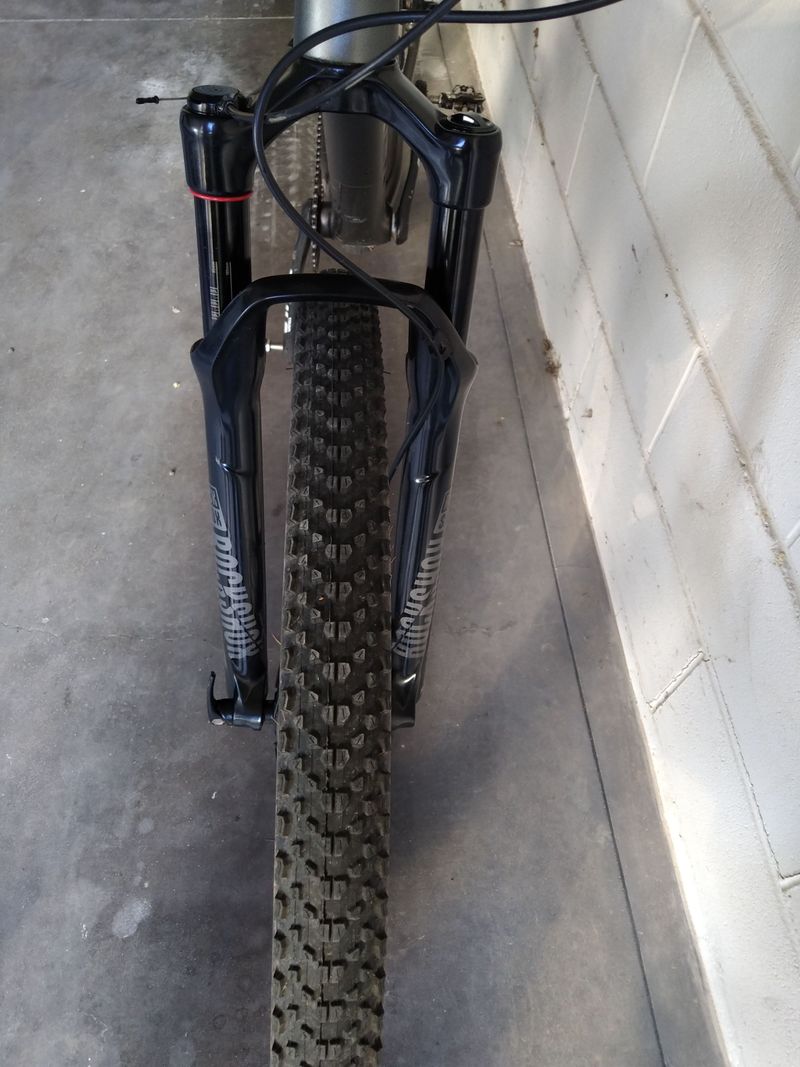 Used Trek Procaliber 9.8 SL 2018 2018 Mountainbike, Light Gray, 27.5, 29 — image 5 of 6