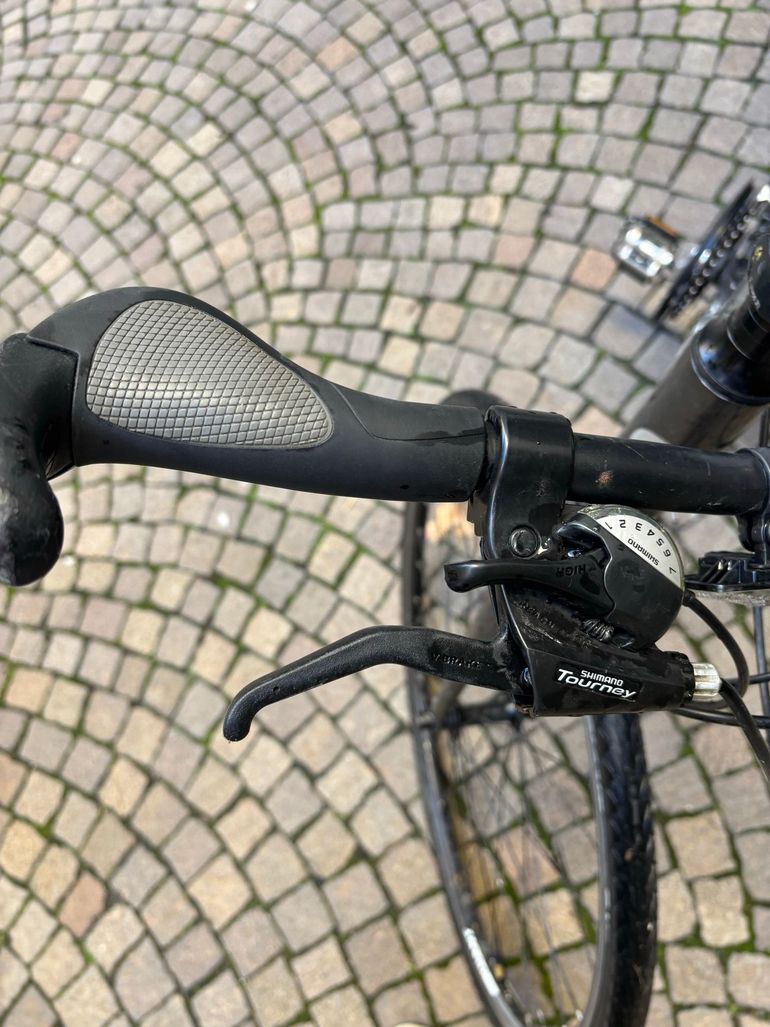 Used Giant Escape 0 2013 2013 Urban, Light Gray — image 3 of 11