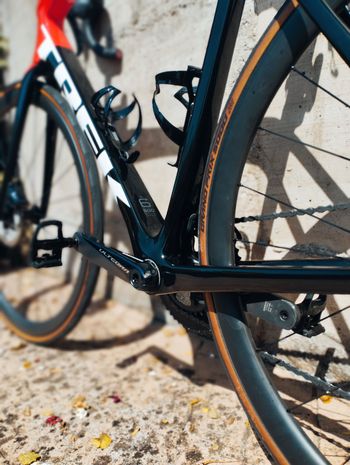 Used Trek Émonda SL 6 Disc Pro 2022 2022 Road & Gravel — image 3 of 9