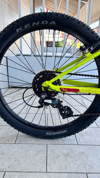 Used Orbea Mx Shimano Altus 2023 Mountainbike, Green — image 2 of 5