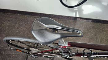 Used Specialized Roubaix Comp - SRAM Rival eTap AXS 2023 2023 Road & Gravel, Rot — image 14 of 23