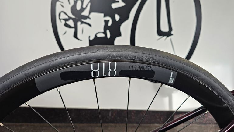 Used Specialized Roubaix Comp - SRAM Rival eTap AXS 2023 2023 Road & Gravel, Rot — image 23 of 23