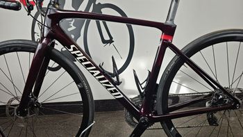 Used Specialized Roubaix Comp - SRAM Rival eTap AXS 2023 2023 Road & Gravel, Rot — image 8 of 23