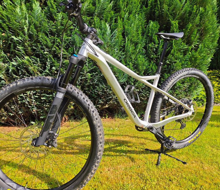 Used Orbea LAUFEY H-LTD 2022 2022 Mountainbike, Grigio chiaro — image 1 of 6