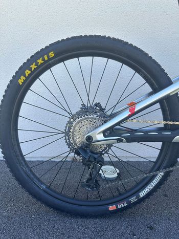 Used Pivot Firebird 29 Ride GX/X01 2023 2023 Mountainbike, Light Gray, 29 — image 3 of 7