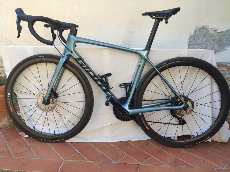 Used Giant TCR Advanced Pro Disc 1 Di2 2023 2023 Road & Gravel — image 2 of 10
