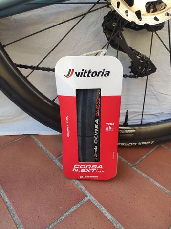 Used Giant TCR Advanced Pro Disc 1 Di2 2023 2023 Road & Gravel — image 9 of 10