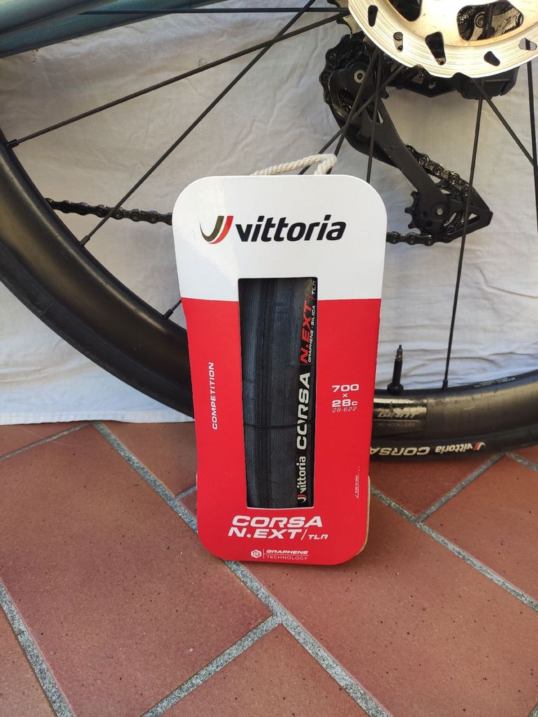 Used Giant TCR Advanced Pro Disc 1 Di2 2023 2023 Road & Gravel — image 9 of 10