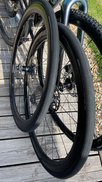 Used Liv Brava Advanced Pro 2 2024 2024 Road & Gravel, Blue — image 8 of 9
