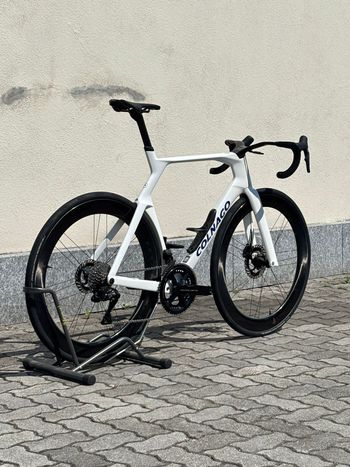 Used Colnago Y1Rs Shimano Dura Ace Di2 2025 2025 Road & Gravel — image 3 of 10
