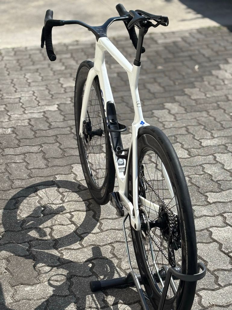 Used Colnago Y1Rs Shimano Dura Ace Di2 2025 2025 Road & Gravel — image 9 of 10