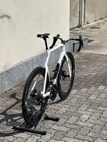 Used Colnago Y1Rs Shimano Dura Ace Di2 2025 2025 Road & Gravel — image 4 of 10