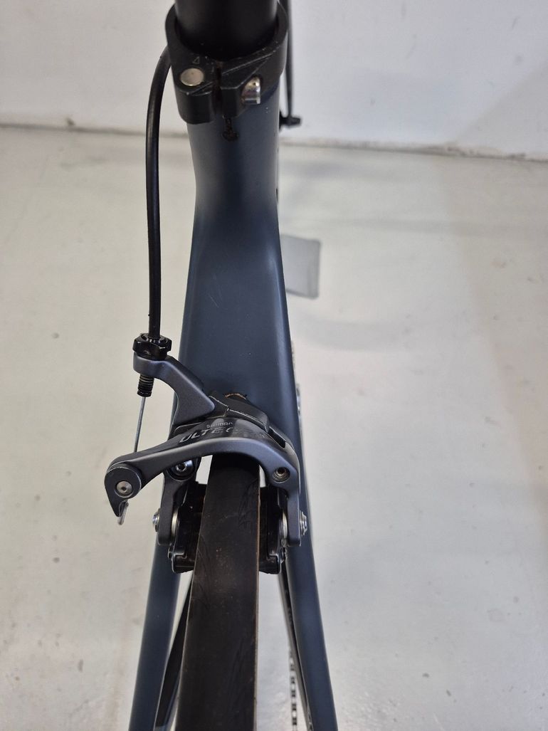 Used Carrera Veleno Shimano Ultegra 2018 Road & Gravel, Light Gray — image 14 of 19