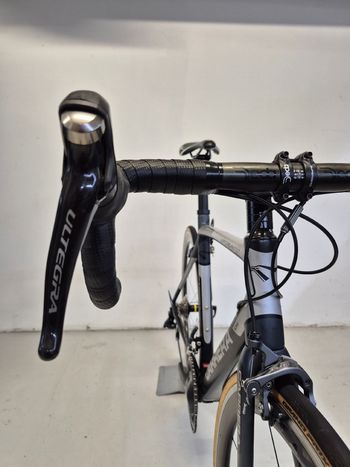 Used Carrera Veleno Shimano Ultegra 2018 Road & Gravel, Light Gray — image 15 of 19