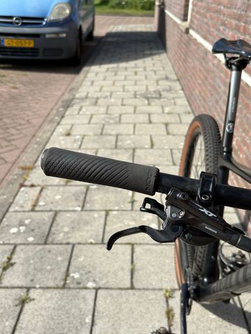 Gebrauchtes Giant Xtc Advanced 2020 Mountainbike, Hellgrau — Bild 7 von 8