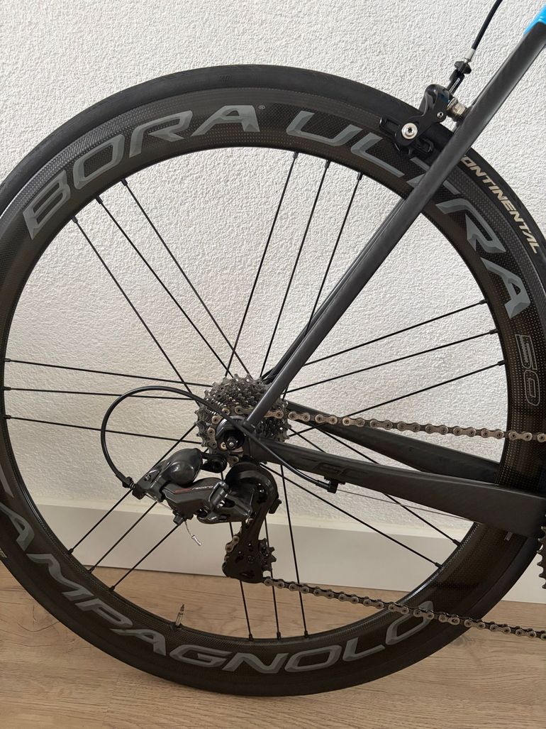 Used Colnago C60 Campagnolo Super Record 2018 Road & Gravel, Blue — image 16 of 17
