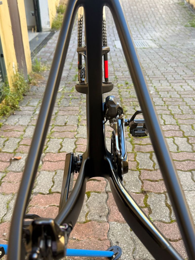 Used Colnago Y1Rs Frameset 2026 Road & Gravel, Black — image 4 of 7