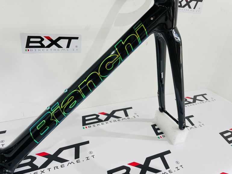 Used Bianchi BIANCHI Kit Telaio Specialissima CV Disc Misura 53 Frameset 2023 Road & Gravel, Black — image 3 of 8