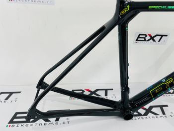 Used Bianchi BIANCHI Kit Telaio Specialissima CV Disc Misura 53 Frameset 2023 Road & Gravel, Black — image 4 of 8