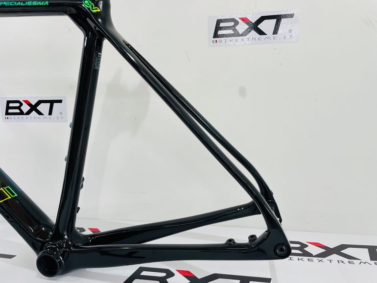 Used Bianchi BIANCHI Kit Telaio Specialissima CV Disc Misura 53 Frameset 2023 Road & Gravel, Black — image 5 of 8