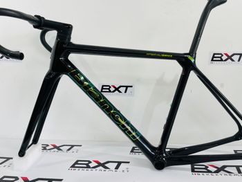 Used Bianchi BIANCHI Kit Telaio Specialissima CV Disc Misura 53 Frameset 2023 Road & Gravel, Black — image 2 of 8