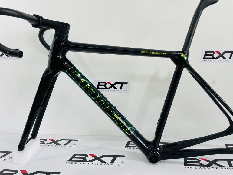 Used Bianchi BIANCHI Kit Telaio Specialissima CV Disc Misura 53 Frameset 2023 Road & Gravel, Black — image 2 of 8