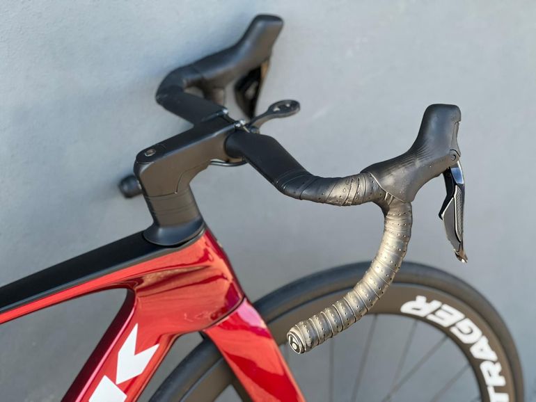 Used Trek Madone SL 6 Gen 7 2024 2024 Road & Gravel — image 7 of 7