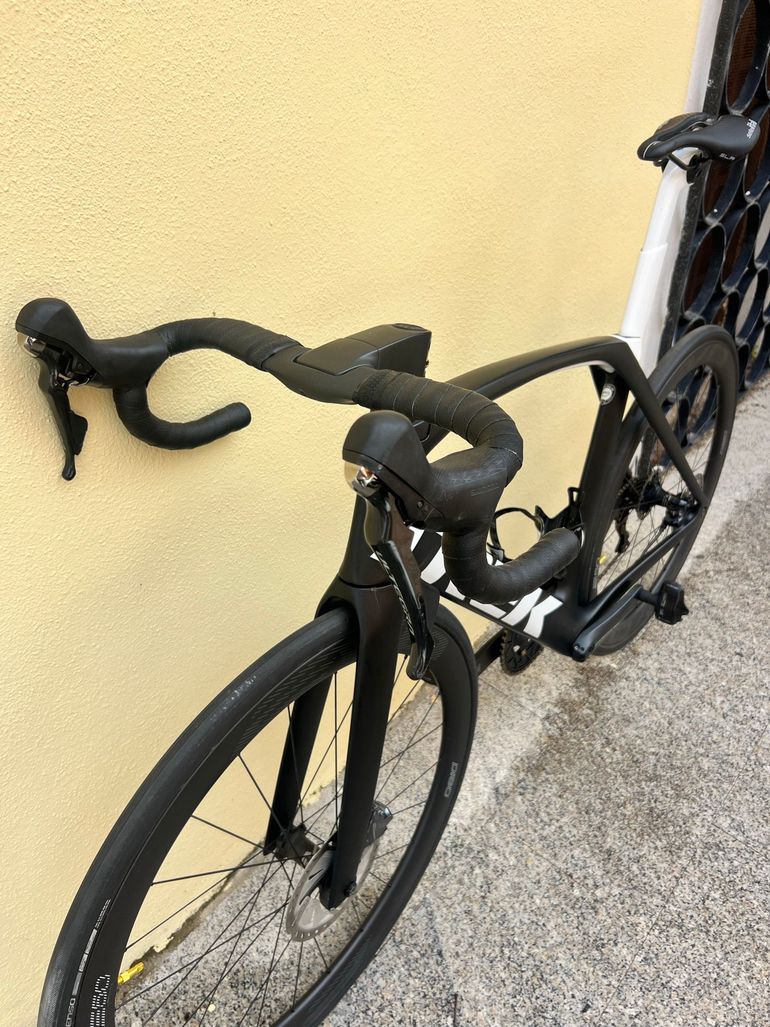 Used Trek Madone Shimano Ultegra 2024 Road & Gravel, Schwarz — image 5 of 5