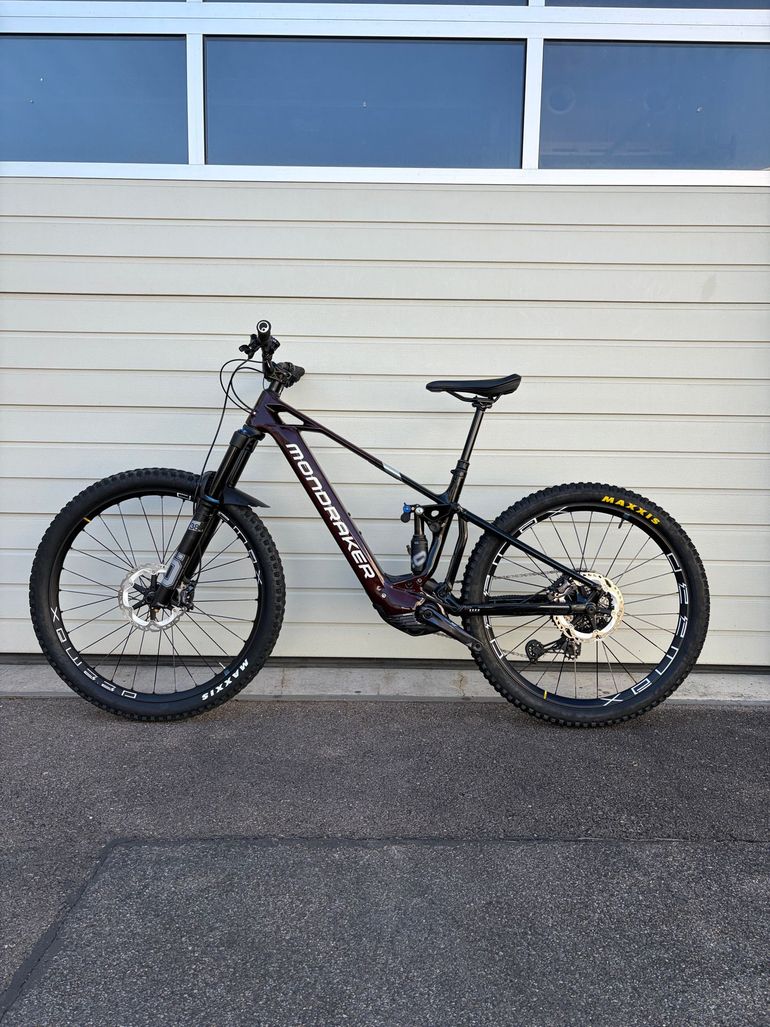 Used Mondraker CRUSHER RR 2024 2024 Mountainbike, Red, 29 — image 1 of 43