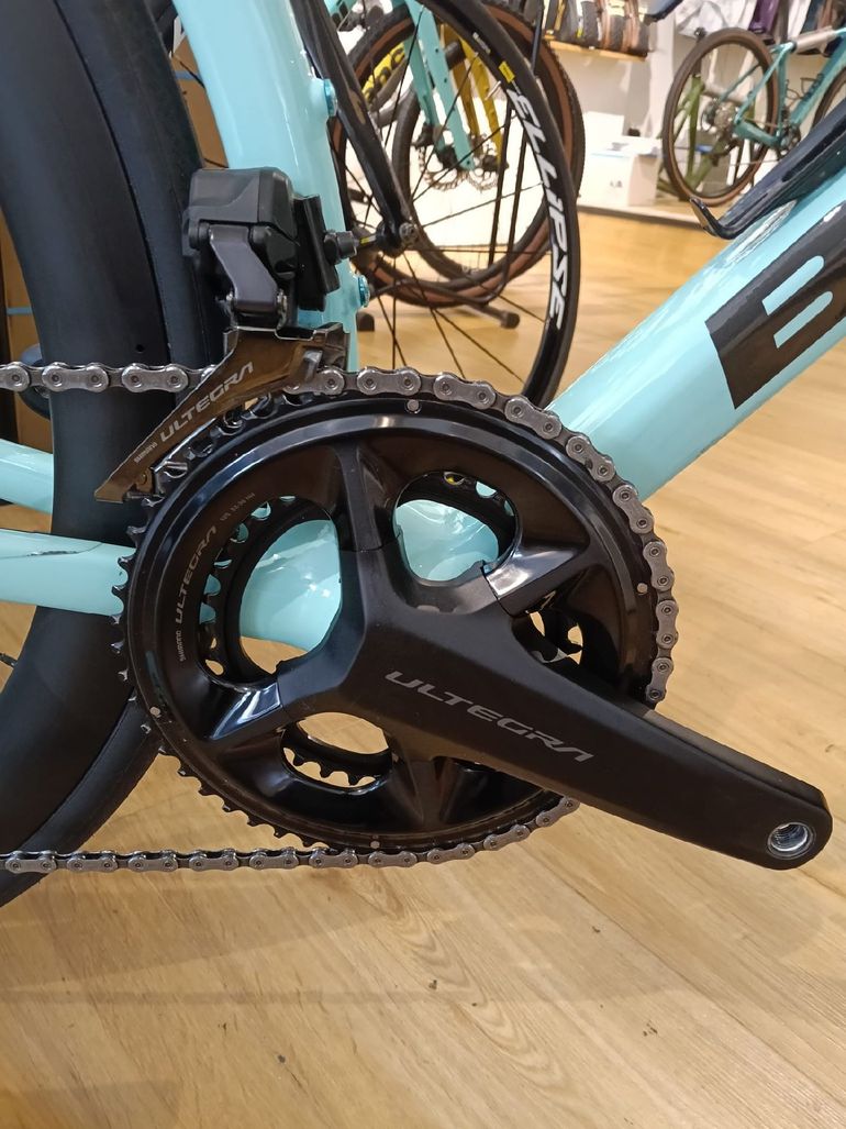 Used Bianchi Specialissima COMP Ultegra Di2 2024 2024 Road & Gravel, Green — image 10 of 12